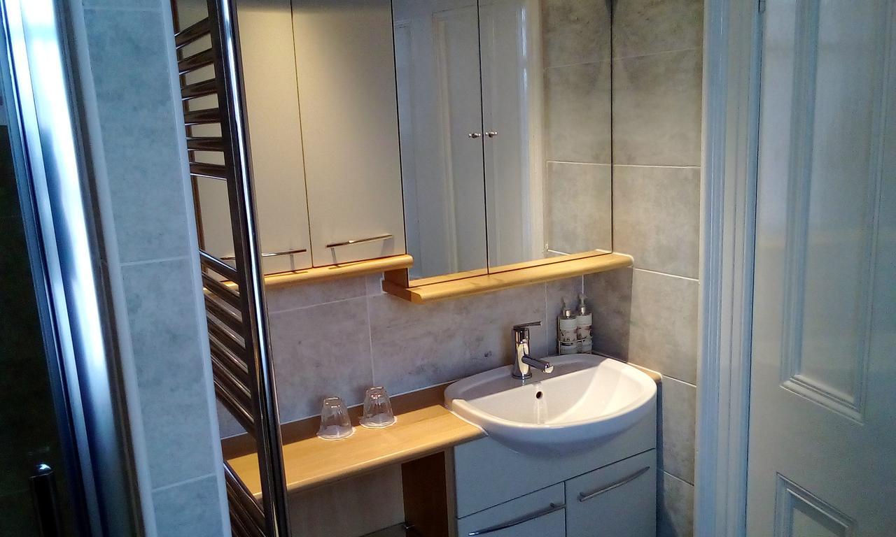 טלגרת' Tower Hotel מראה חיצוני תמונה